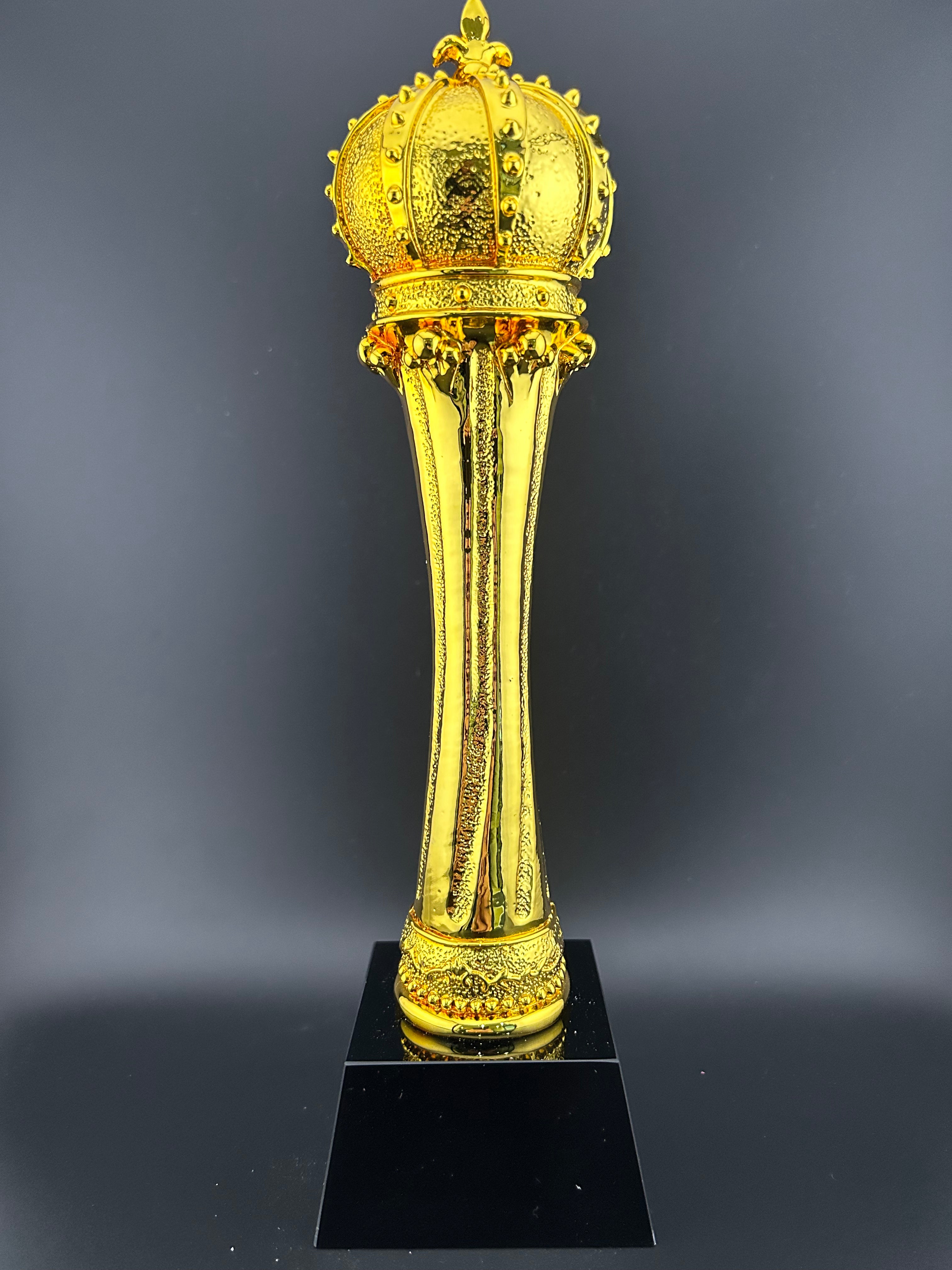 Gold-plated golf gift ornament