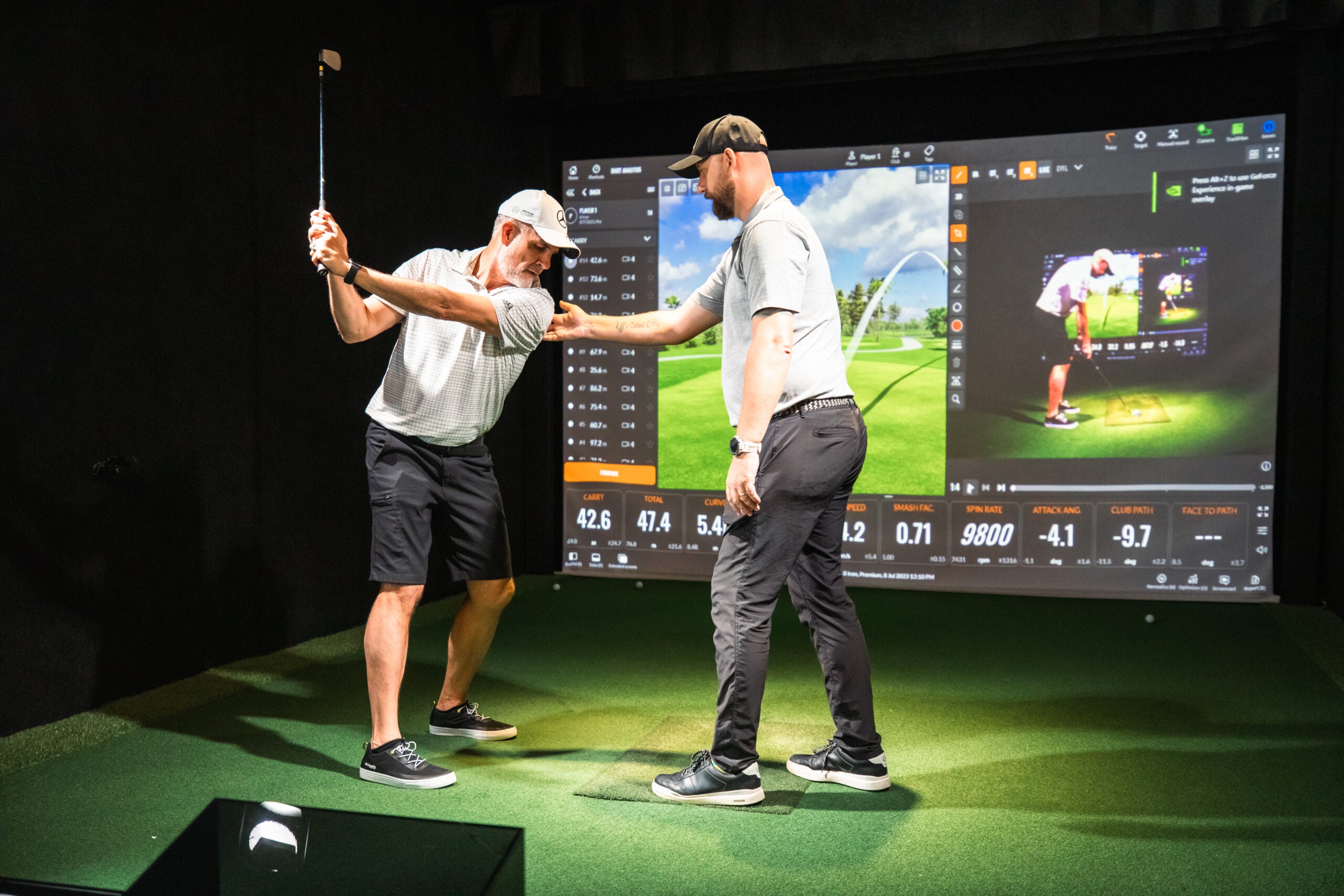 how-to-make-the-most-out-of-your-indoor-golf-lessons-scaled.jpg